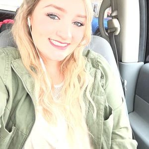 Meet your Posher, Bethany